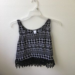 Flowy tank